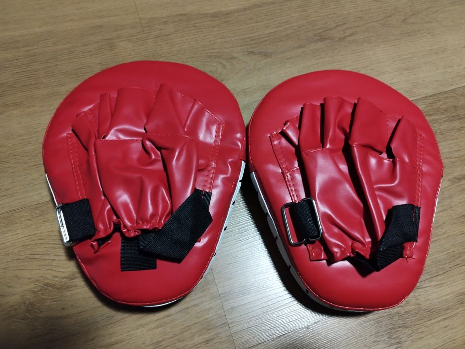 Łapy trenera tarcze bokserskie boks mma walka trening