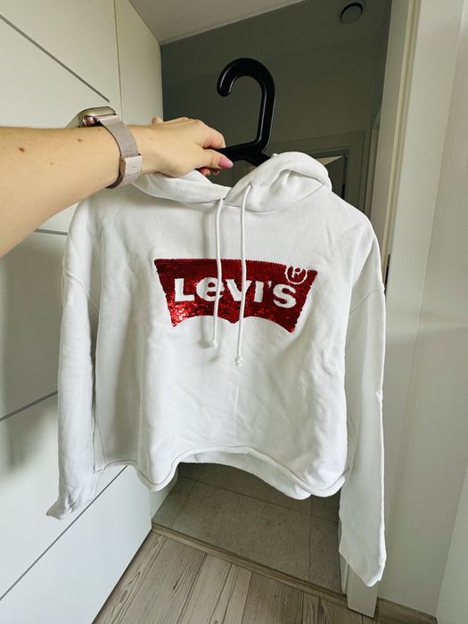 Bluza Levi’s biała z kapturem czerwone cekiny rozm.S