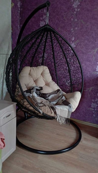 Подвесное кресло cо стойкой на 120 / на 150 кг. Крісло кокон