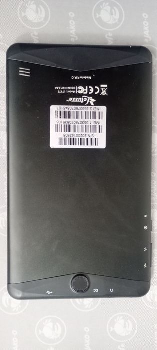 Tablet nowy z ładowarką i kabele