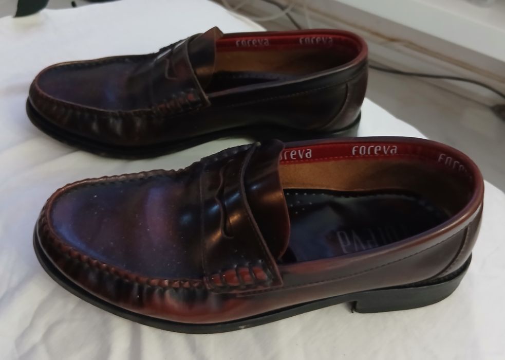 Sapato em Pele marca Foreva  de  Homem numero 40