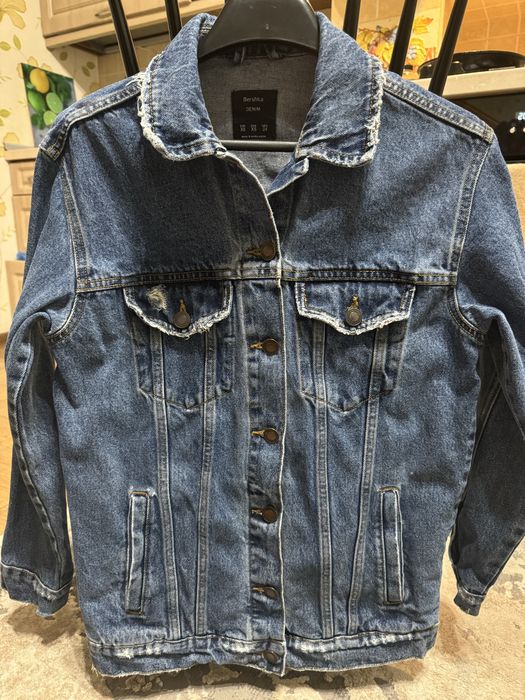 Джинсовий піджак жіночий Bershka