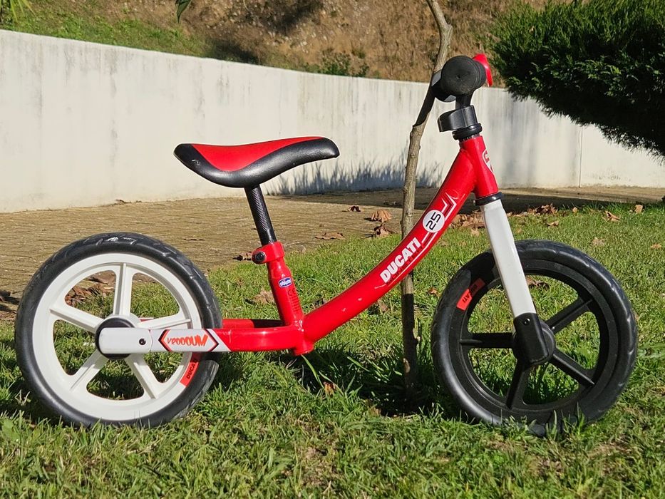Bicicleta Chicco Ducati Plus criança