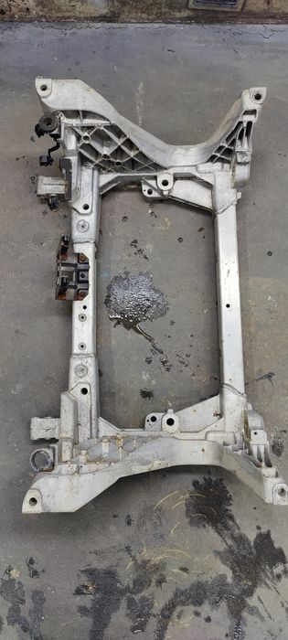 Maserati Levante 2017р.передня балка.підрамник.