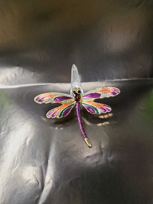 Broszka ważka fiolet