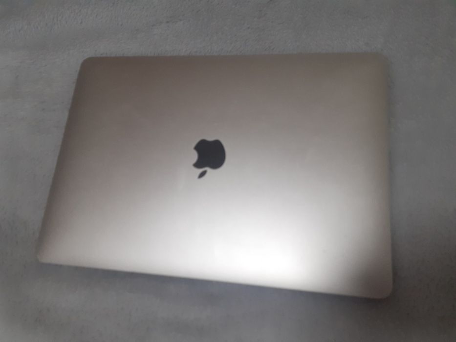 Apple Macbook pro A2338
