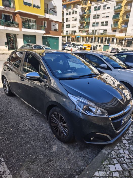 Peugeot 208 1.2 PureTech – Junho 2016 – 90 000 km