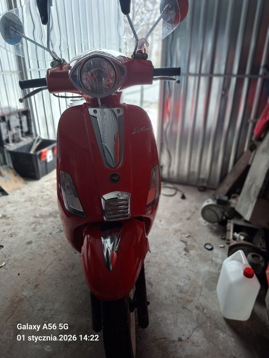 Sprzedam skuter.