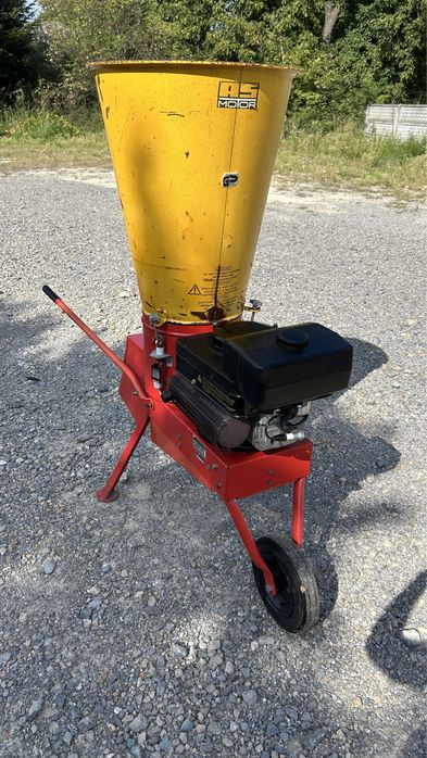 Rębak rozdrabniacz spalinowy AS