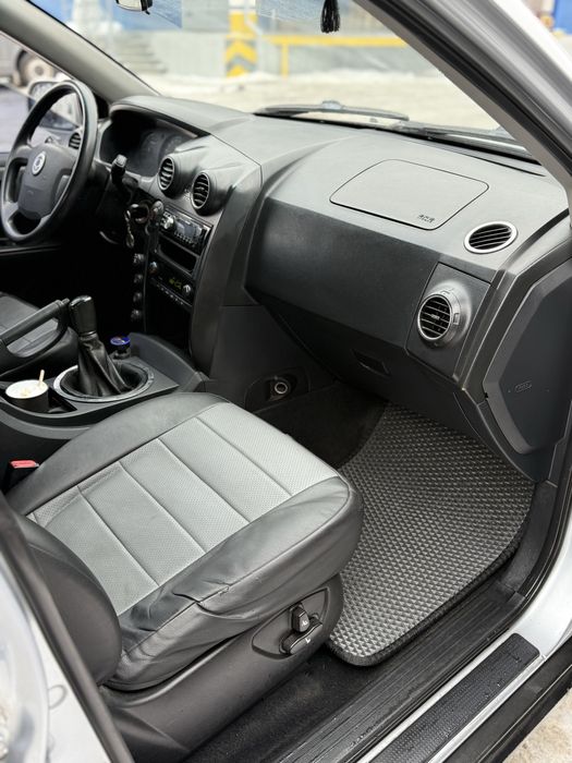 Продам SsangYong Actyon 2006