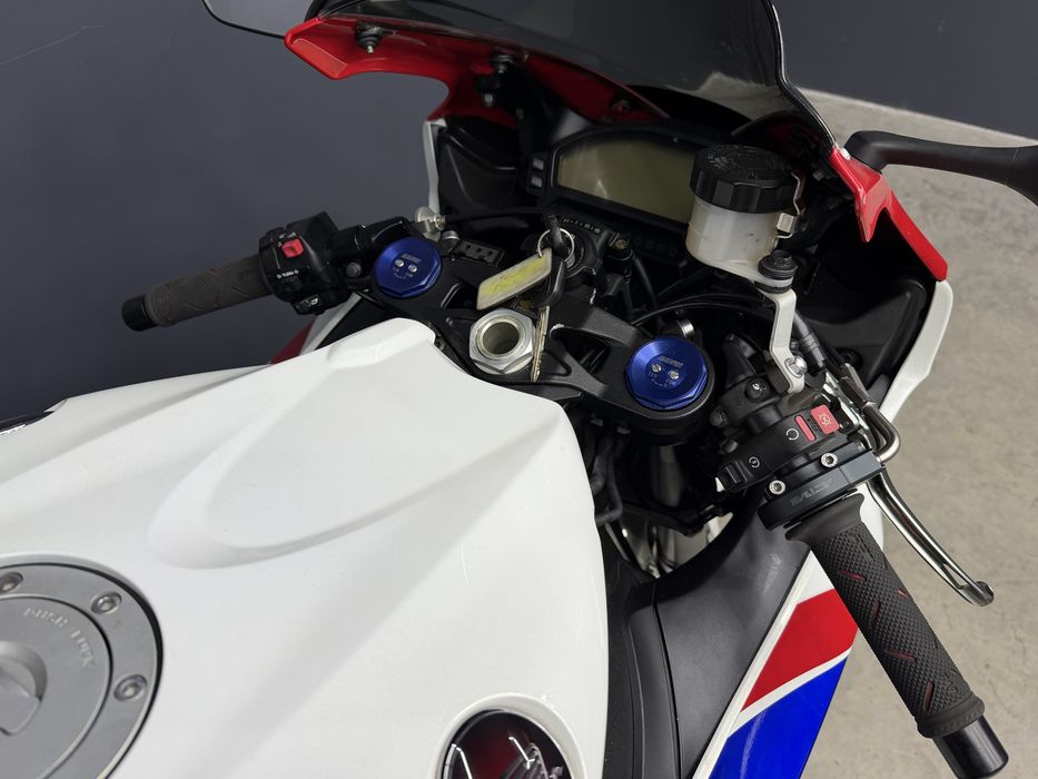 Honda cbr 1000rr 2013