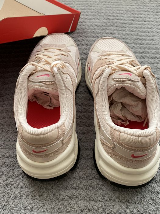 ОРИГІНАЛЬНІ!  жіночі кросівки Nike AL8  42p( 27cm) HJ7371 838