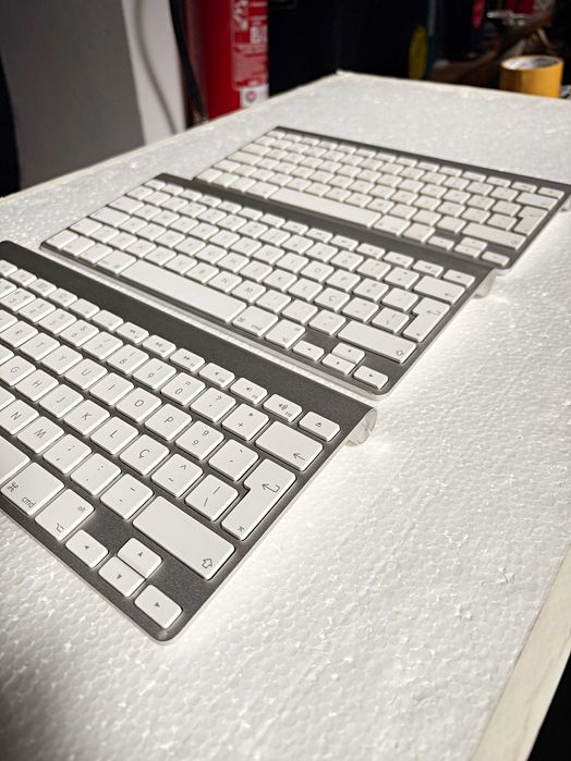 Vendo teclados sem fios da marca Apple - Modelo A1314 - Em bom estado