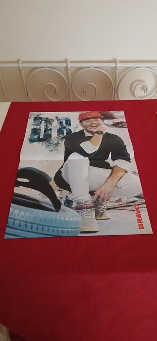 Poster do  D8, novo
