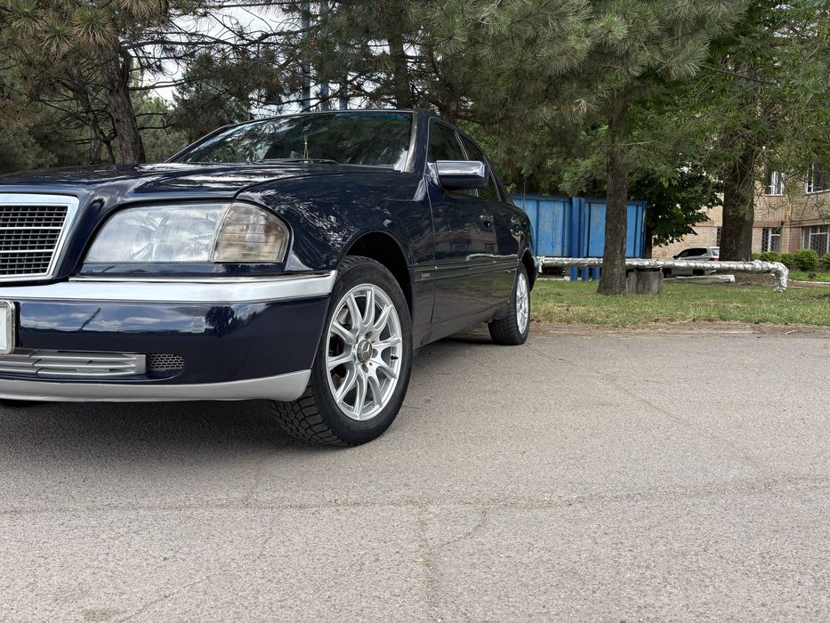 Mercedes- Benz W202