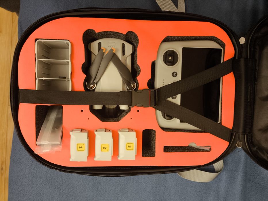 Dji mini 3 pro Fly More Combo RC prawie nowy +filtry + karta +plecak