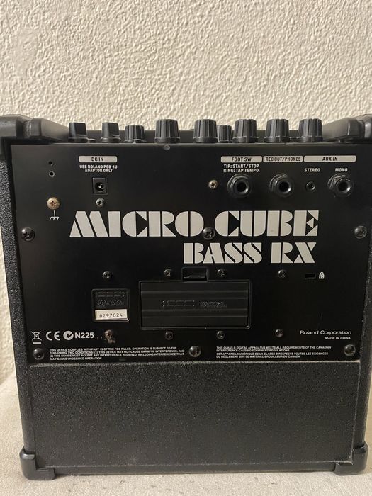 Amplificador Baixo Roland MICRO CUBE