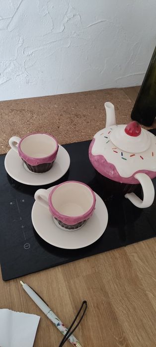 Zestaw ozdobny dzbanek i filiżanki ze spodeczkiem cupcake flo filiżank