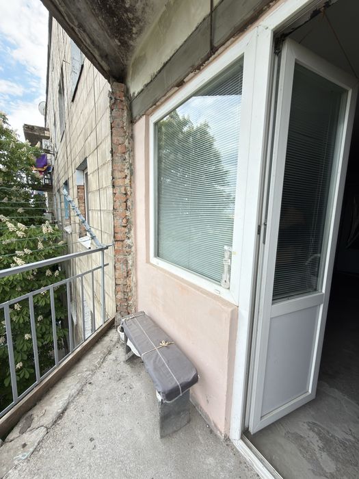 Продаж 2-х кімнат в гуртожитку вул. Кременчуцька