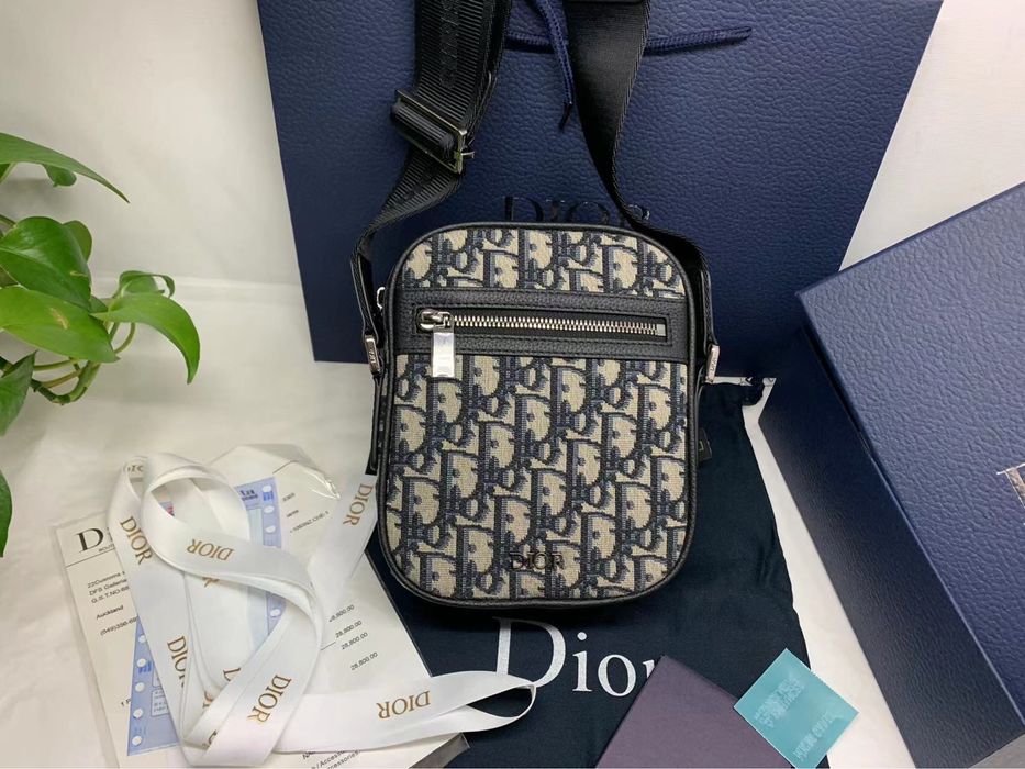 Чоловічі сумки Dior, Louis Vuitton