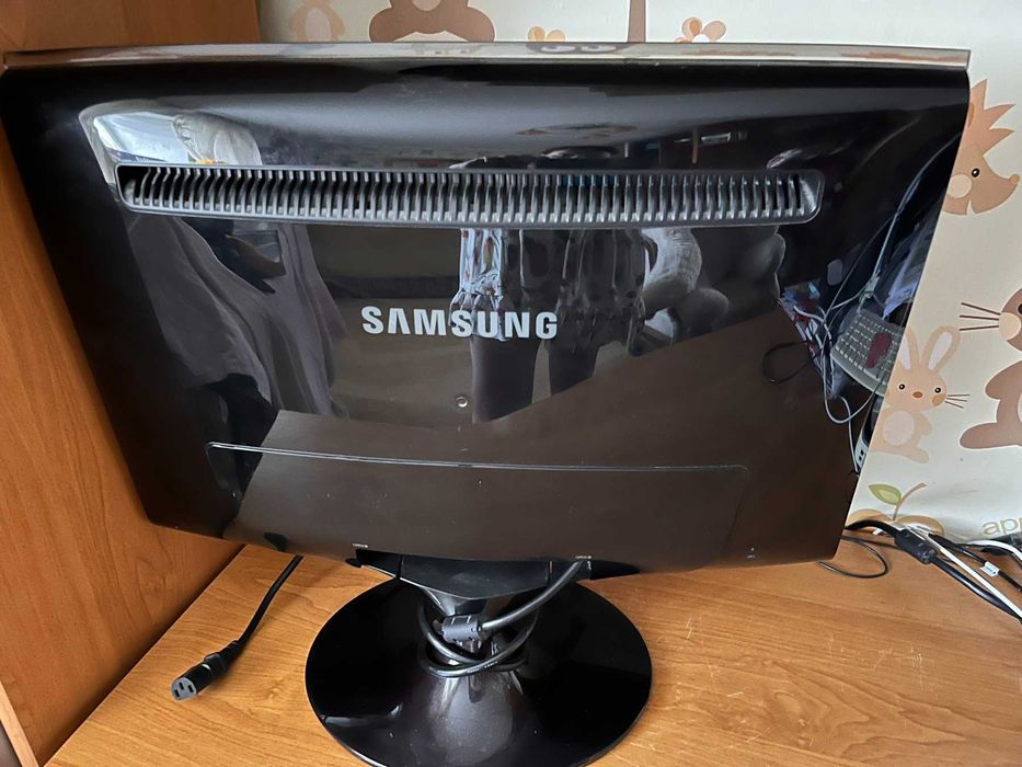 Монитор Самсунг Т 220