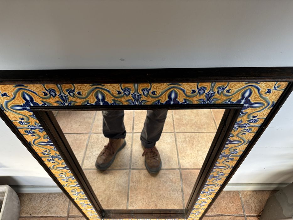 Espelho decorativo em azulejo