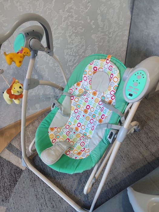 Укачивающий центр, кресло качалка