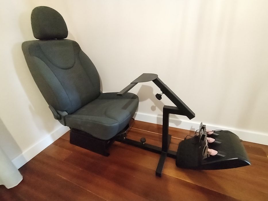 Playseat Cockpit Racing Simulator - PC PlayStation64729425465091120