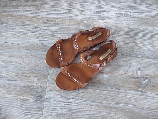 Massimo Dutti brązowe skórzane sandały 37