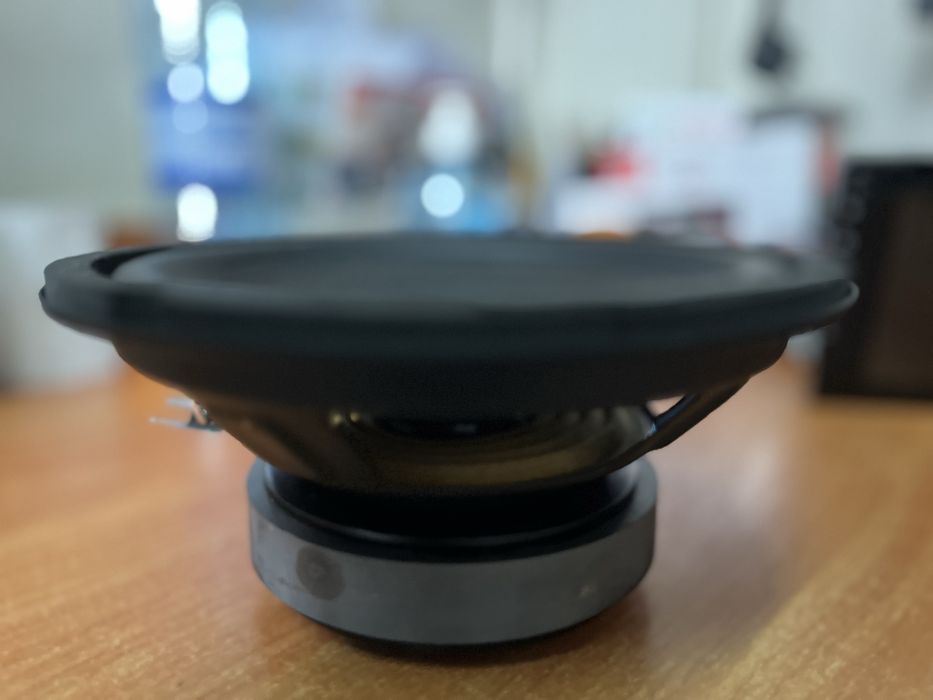 Динаміки  низькочастотні