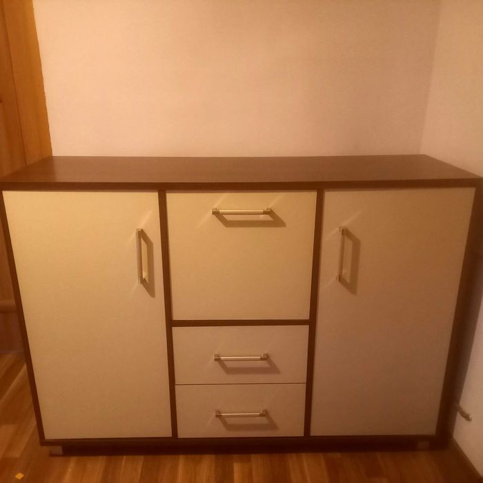 Komplet mebli 2xKomoda + półka wisząca