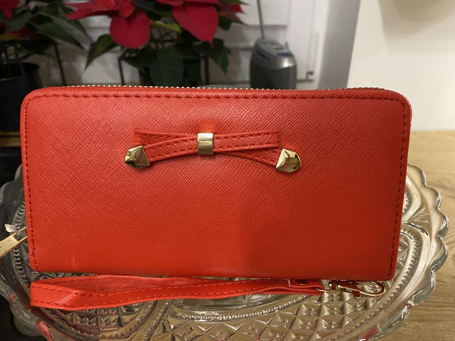 Portfel damski z raczka plus torebka prezentowa gratis