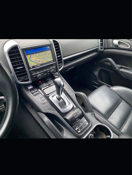 Porsche cayenne s hybrid 2010