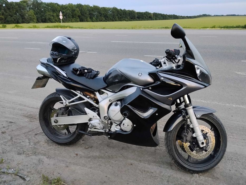 Мотоцикл yamaha fz6s1