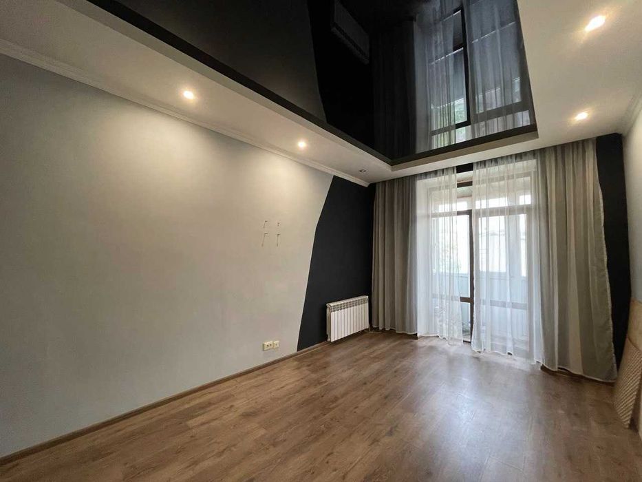 Продам 2 кімнатну квартиру в центрі, біля Менори, можна ваучер, сертифікат