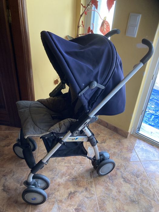 Carrinho de bebé em bom estado