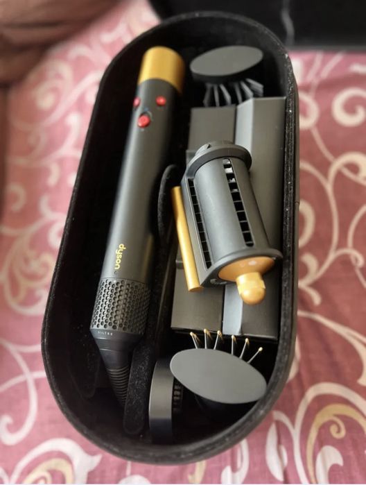 Dyson Airwrap HS05 Onyx Black/Gold — лімітована версія