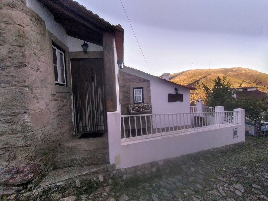 "Casinha da Nazaré" -Alojamento Local- Coentral-C.de Pêra-Passadiços