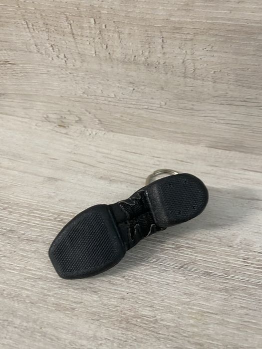 Brelok w kształcie buta