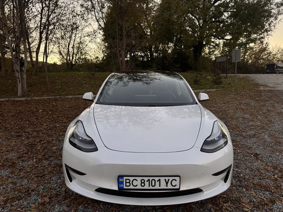 Тесла м3/Tesla m3