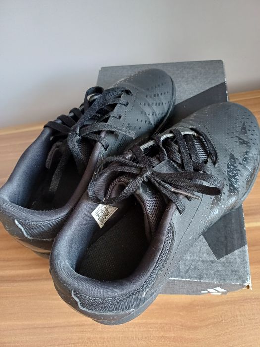 Halówki adidas predator rozm 36