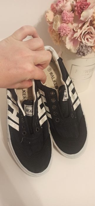 Trampki w rozmiarze 38