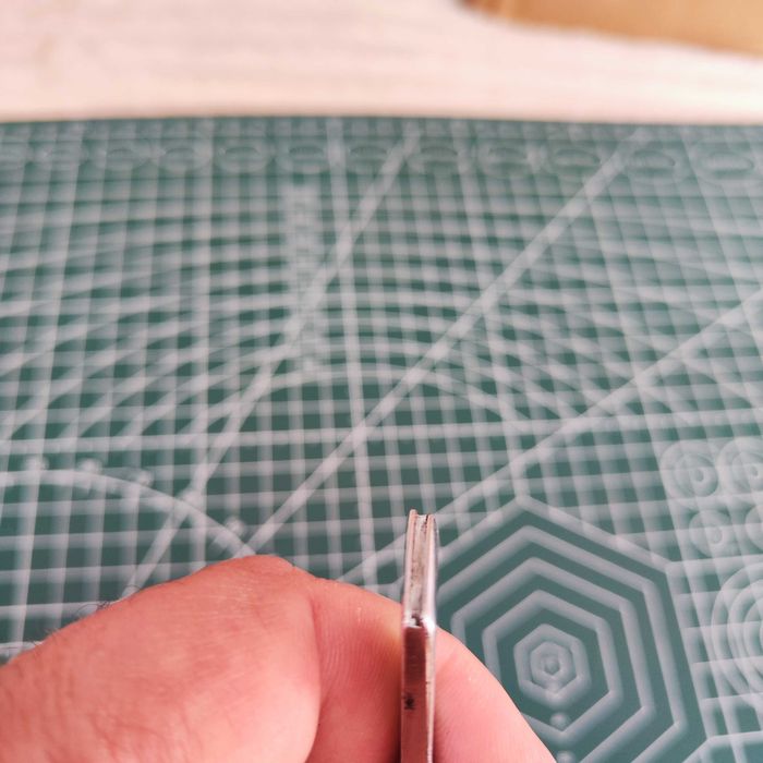 Bigówka do skóry (creaser)