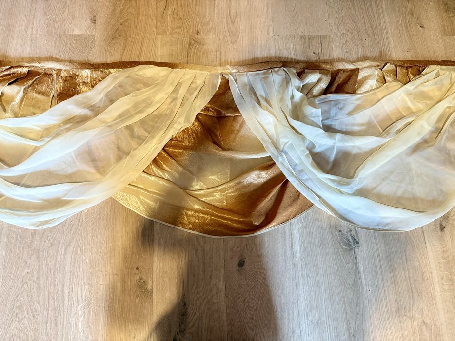 Piękny ozdobny lambrekin na okno – styl glamour, stan idealny
