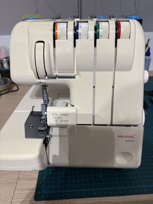 Overlock Merrylock 848 DS
