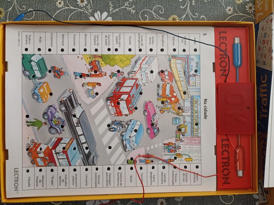 Jogo de tabuleiro Lectron