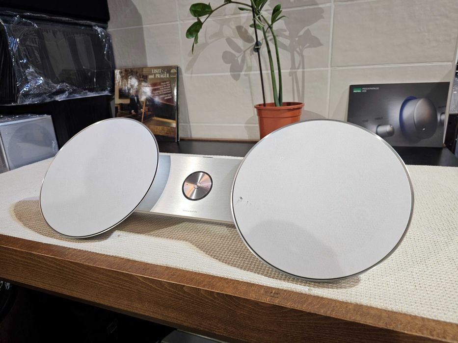 Акустическая система Bang&Olufsen BeoSound 8