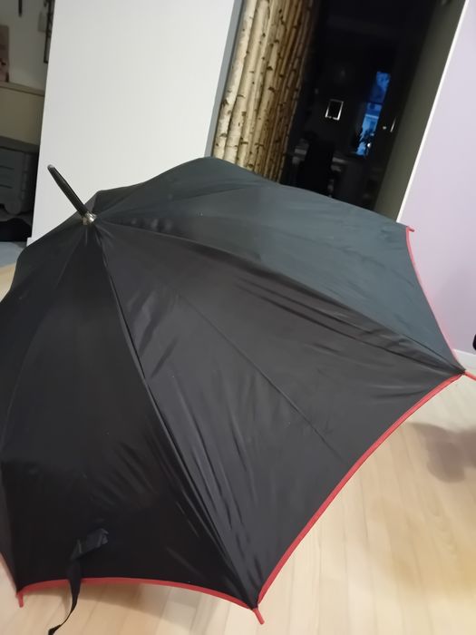 Piękny mocny podwójny parasol
