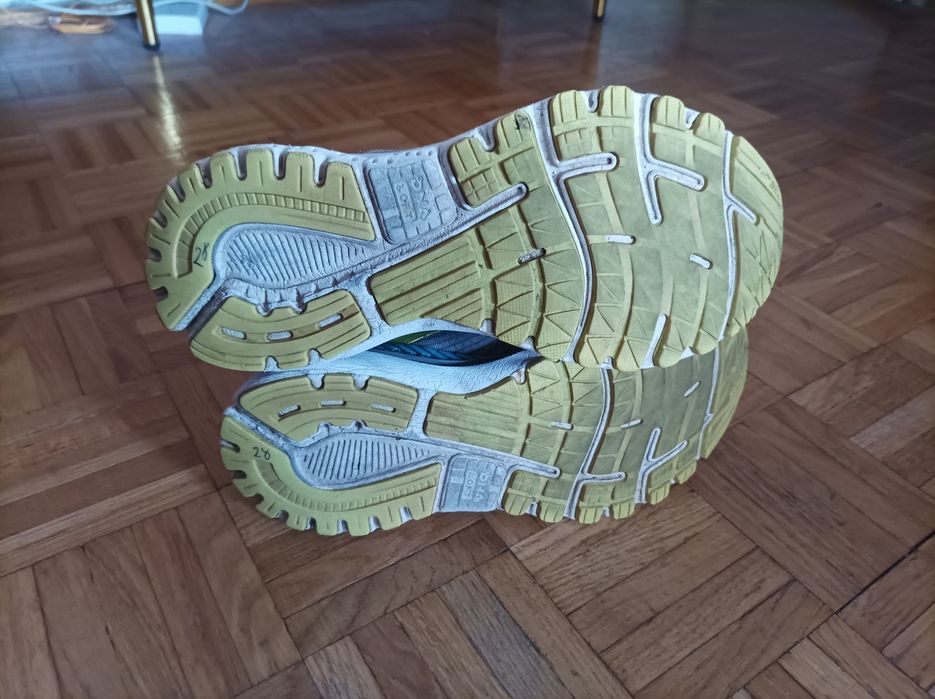 Buty sportowe do biegania damskie Brooks Adrenalinę GTS 20