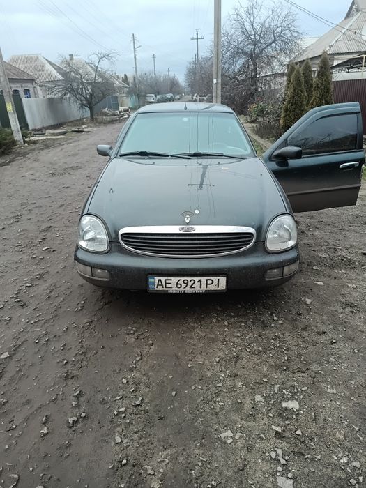 Продам гарного форда